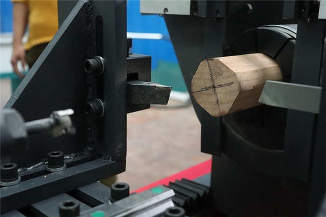 cnc lathe (9)