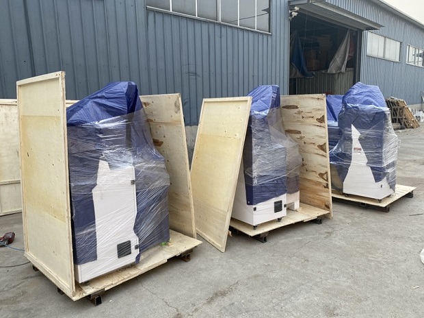 Metal mold machine shipped to India