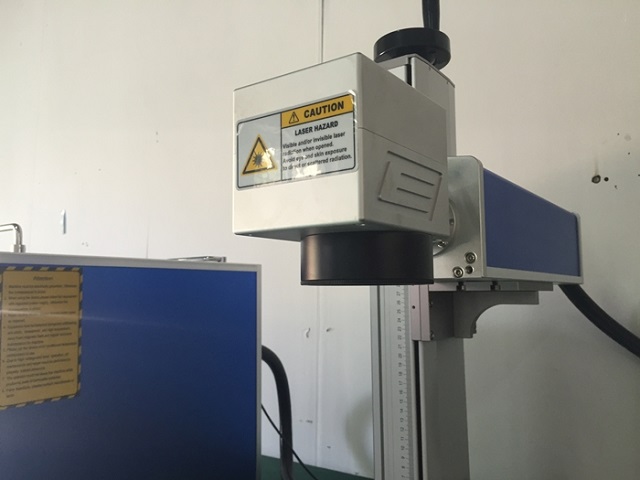 portable fiber laser marking machine 1