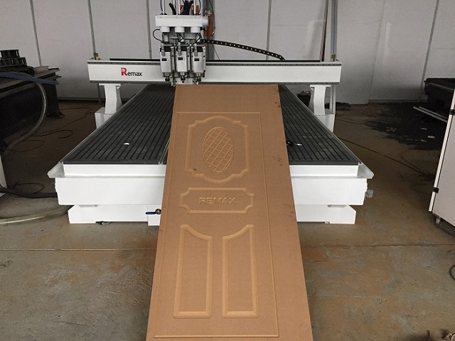 3 Heads CNC Router Machine Engraves Sample