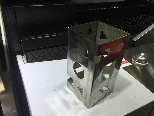 fiber laser cutting machine