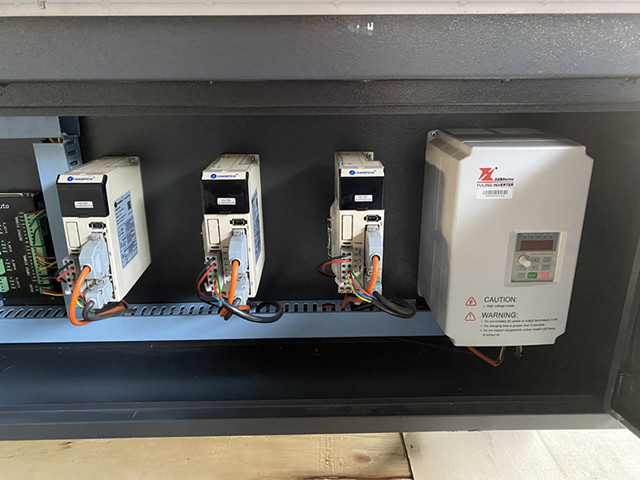 CNC mold making machine