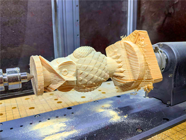 What should I pay attention to the safe operation of woodworking engraving machine?