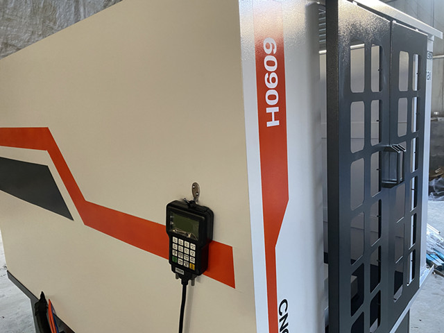 CNC mold making machine (2)