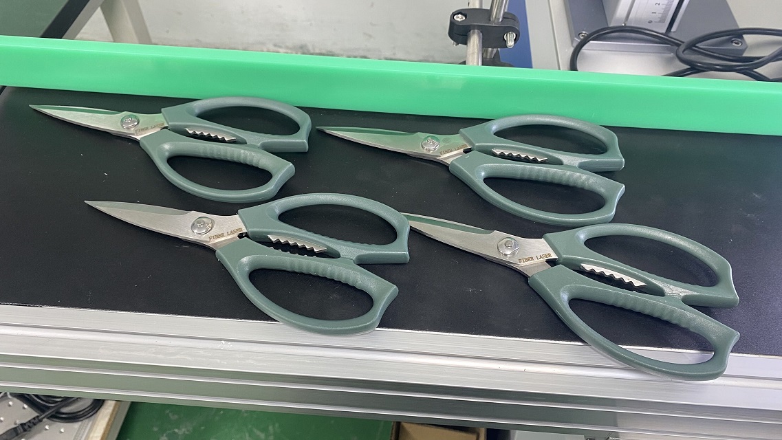 fiber laser marking sample 3