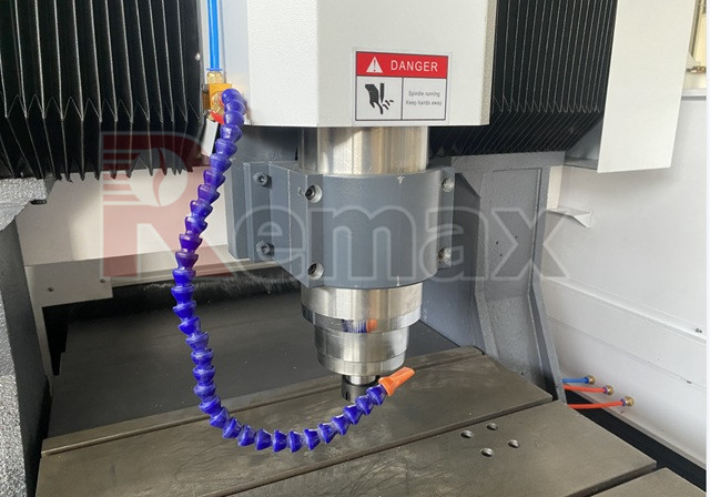 Spray water cooling tool
