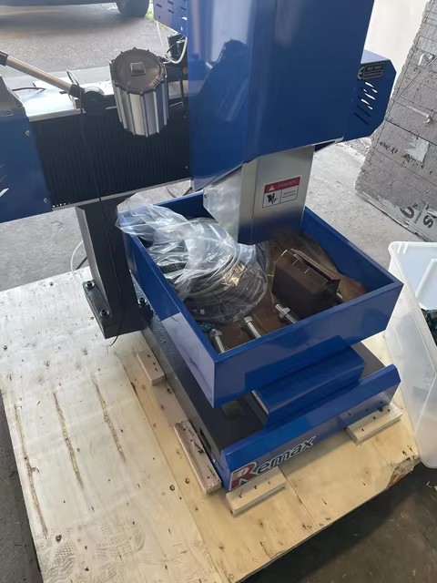 remax-4040-metal-cnc-router-canada.jpg